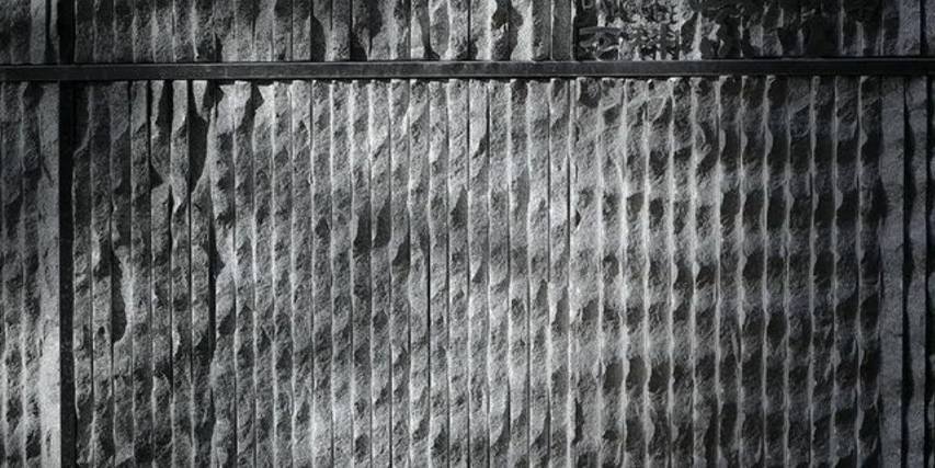 Cascade natural stone wall cladding pattern